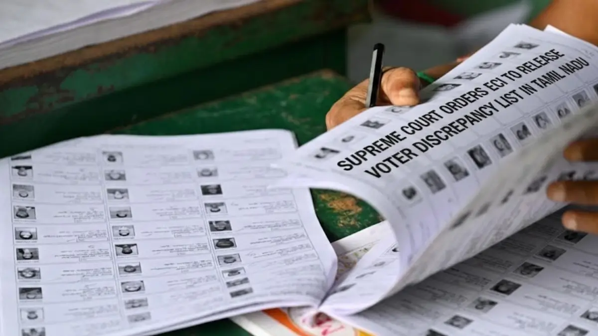 Supreme Court Orders ECI to List Voter Discrepancies in Tamil Nadu Wards